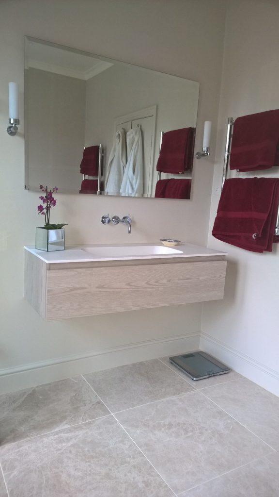 Wall hung basin unit