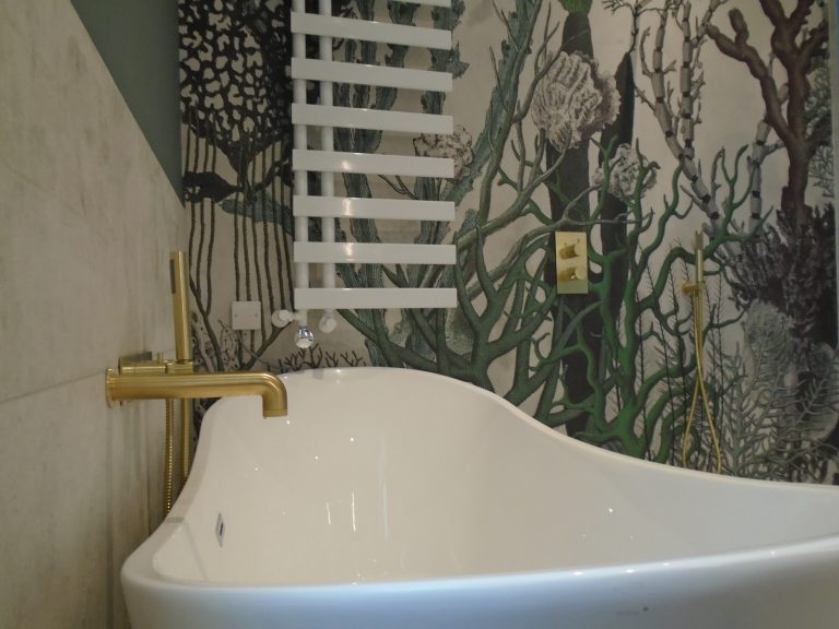 Free standing bath and nickel tap