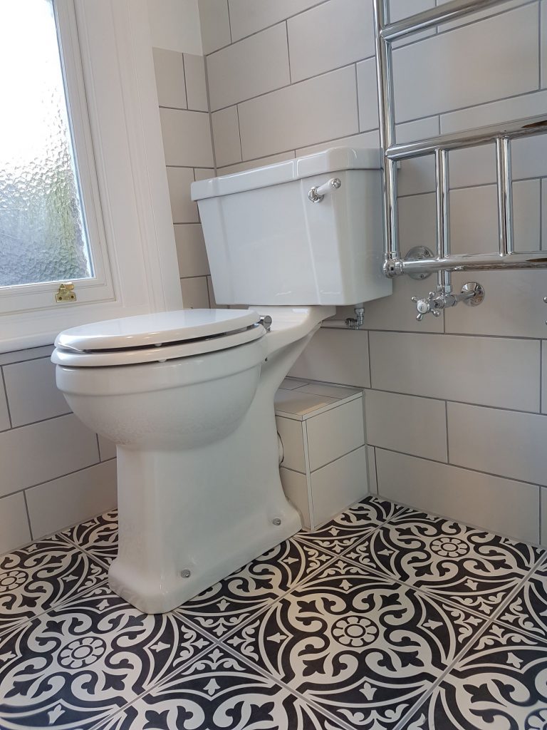 Burlington close coupled WC with lever flush